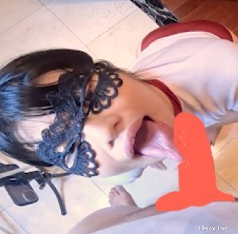fc2-ppv 4757499 [Price Reduction 2980←3980] Kyushu Delivery Girl Exposed, Drinking, Unwashed Deep Throat, Slaps When You Choke, Falls Into A Meat Toilet For Your Favorite Activities