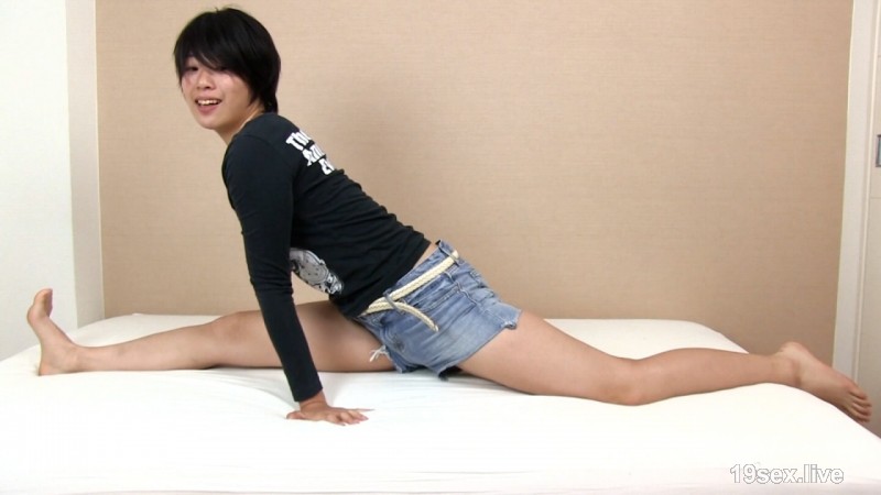 fc2-ppv 4762065 M986G09 Let Me Take A Picture Of The Tall, Slender Beauty With An Innocent Smile And Masturbates!| FC2 Content Market